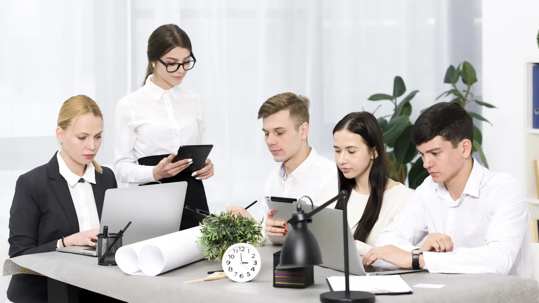 Управление в государственной и муниципальной службе: Кем работать и перспективы карьерного роста